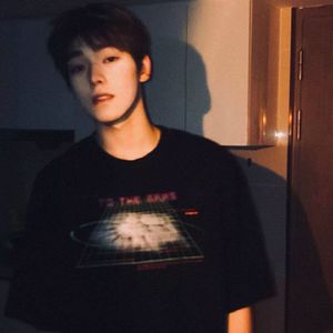 裸体女学生做爰全过程69XX
