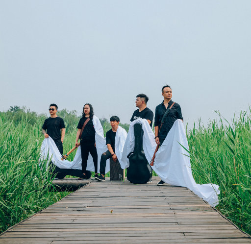 裸体女学生做爰全过程69XX
